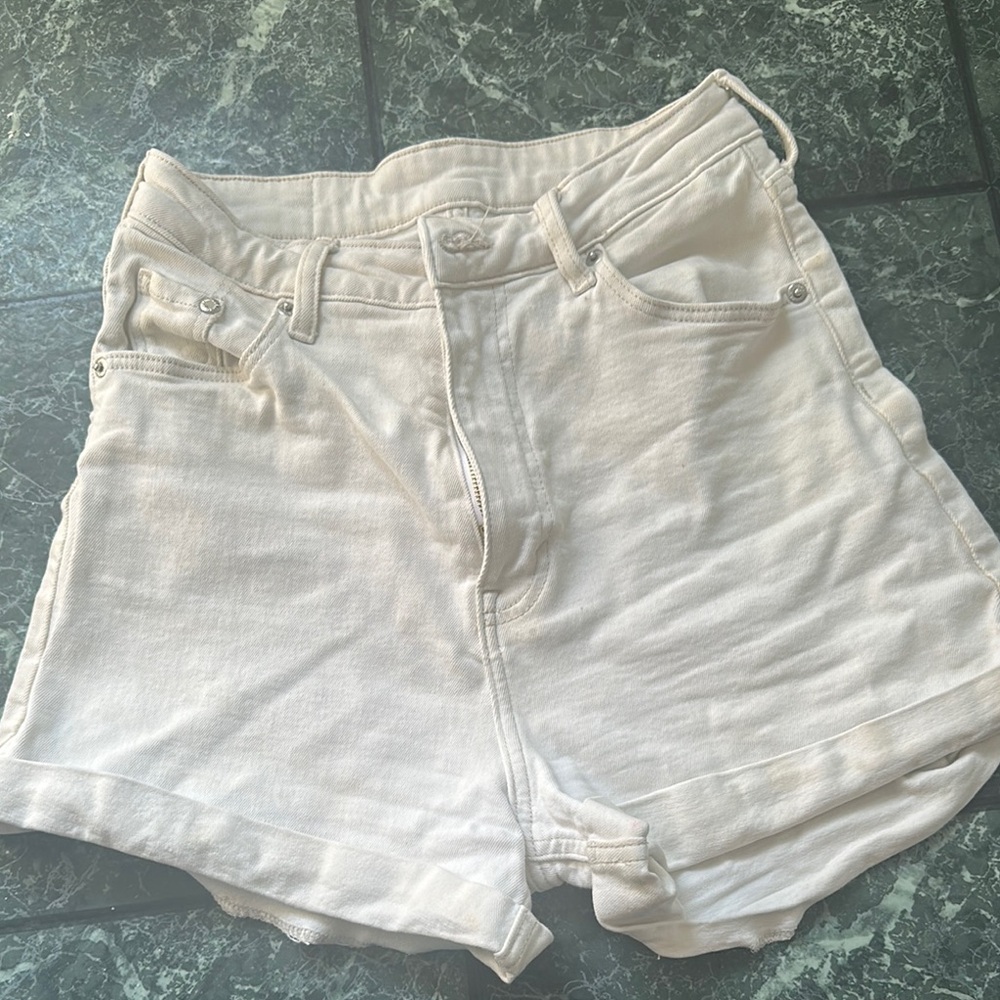 H&M White Jean Shorts with Cuffed Hem and Relaxed Fit